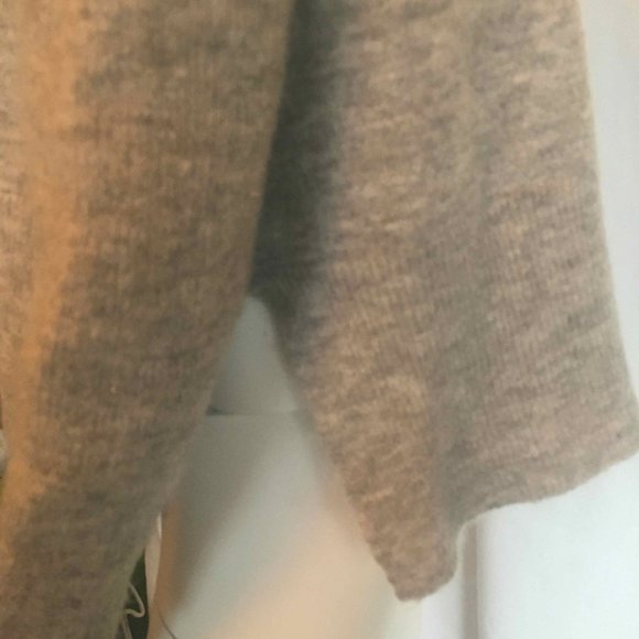 Minimum Grey Sweater - Picture 3 of 11